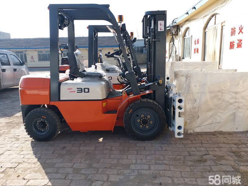 焊机吊机吊篮叉车升高车空压机发电机脚手架机械设备 - 厦门58同城