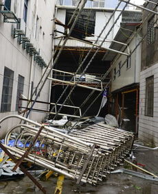 厦门灾后纪实 脚手架下的真实图景